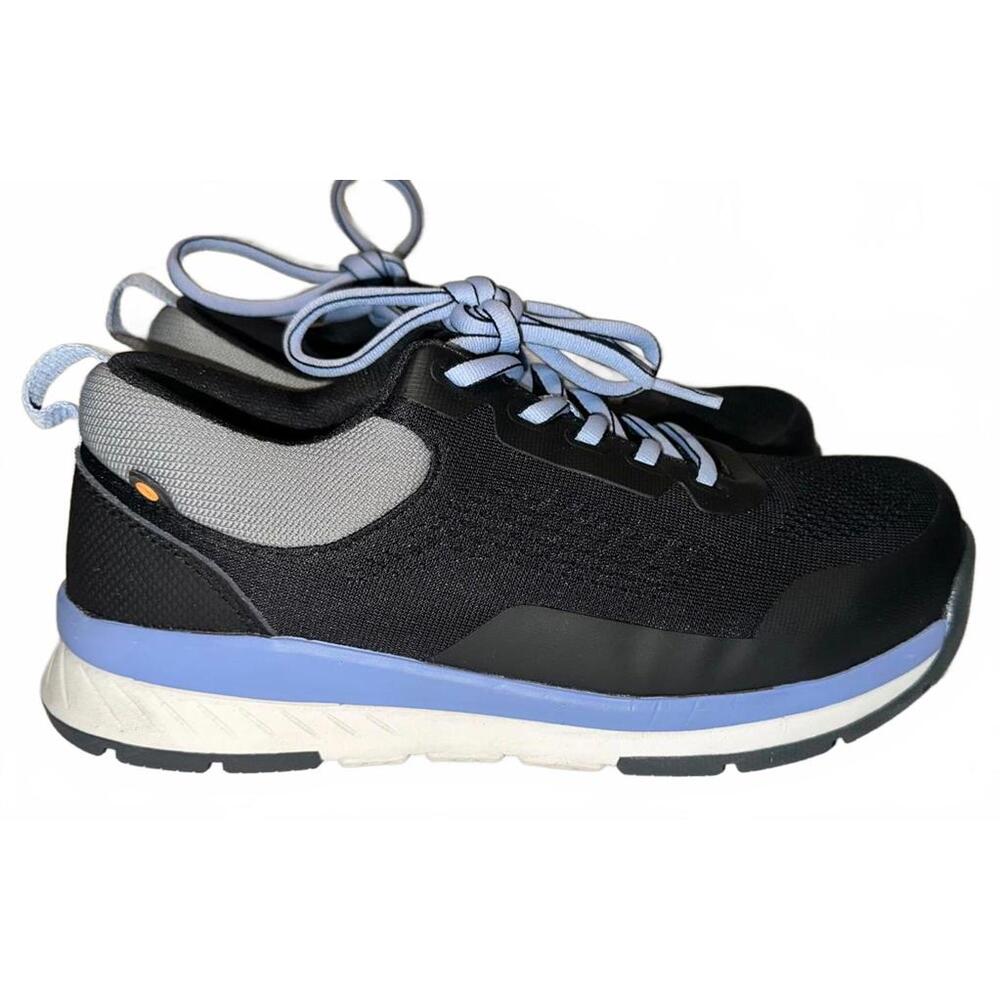 BOGS Women Size 7 Sandstone Composite Toe Sneakers Preowned